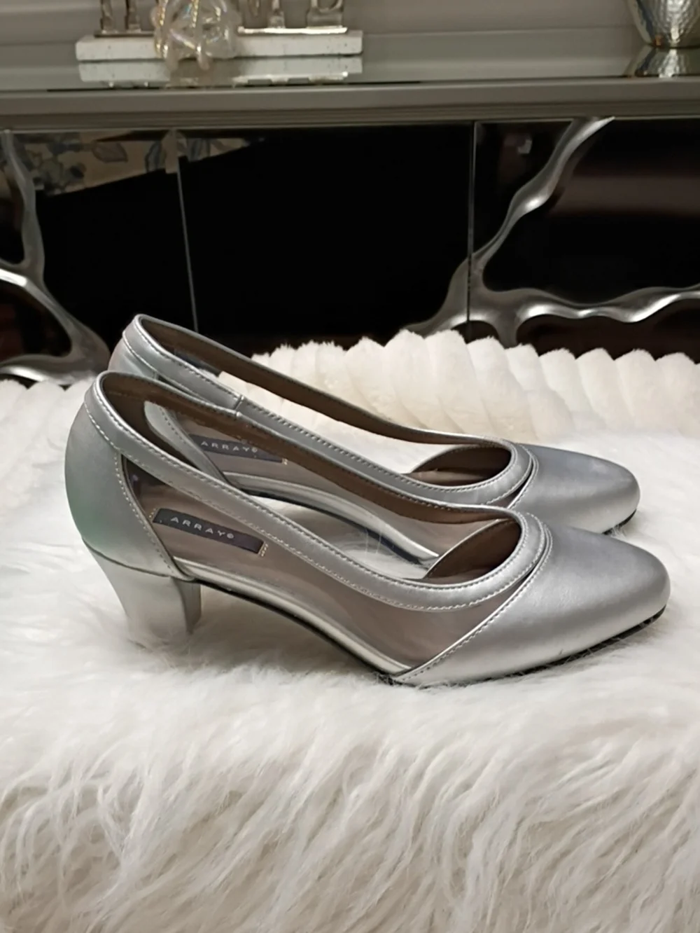 New Array Eve Synthetic Silver Mid-Heel Women's Pump Size 6M